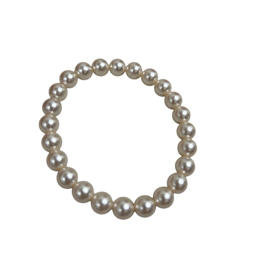 Elegant Pearl Bracelet, Classic, Timeless, Wedding, Bridal, Feminine, Summer - Picture 5 of 5